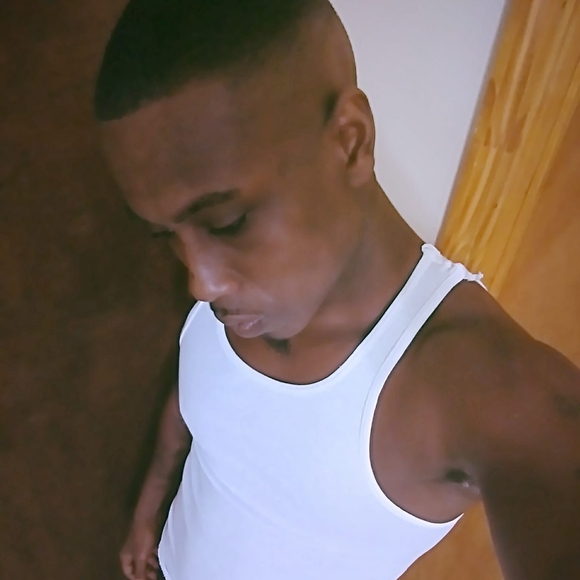Poshmark profile picture for @tyrese37